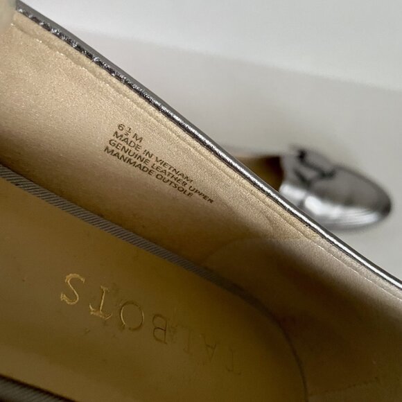 Talbots Ryan Knot Metallic Leather Loafers Size 6.5 Silver Holiday Slip On Shoes - Picture 2 of 11
